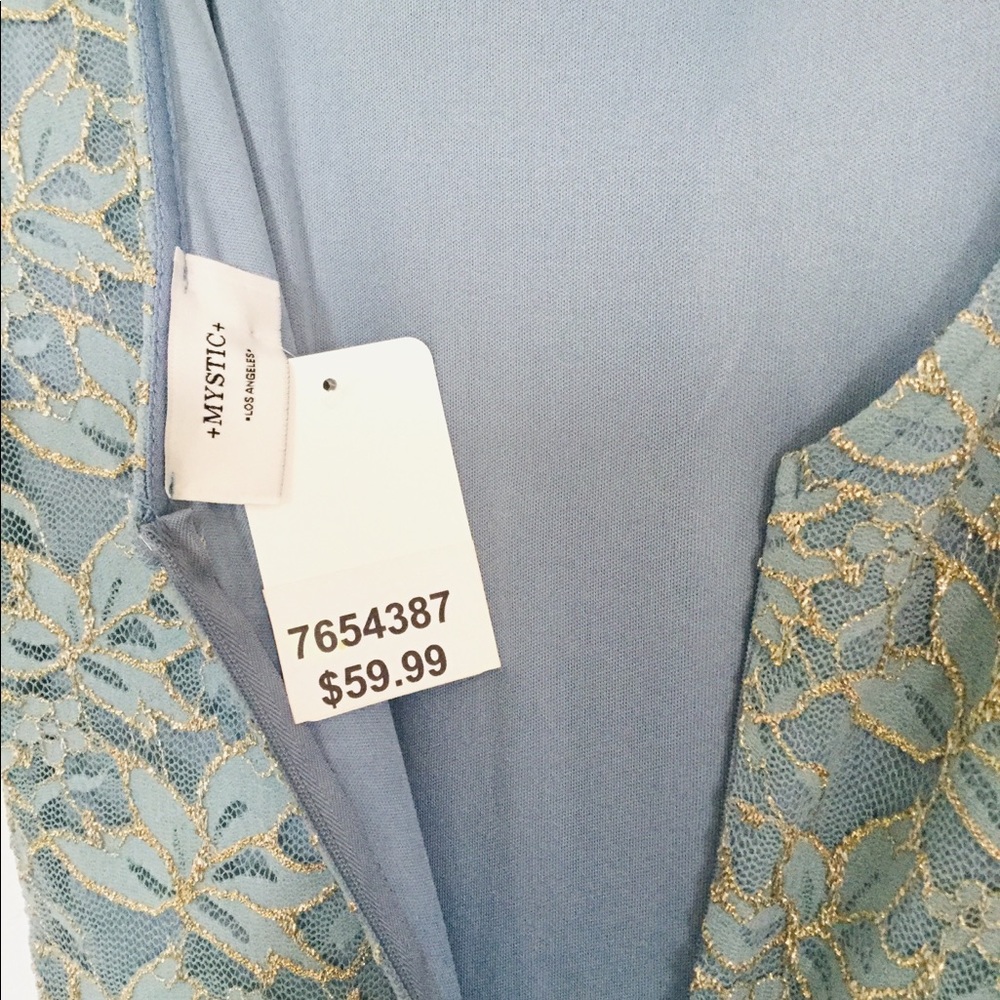 Dress - Picture 7 of 8